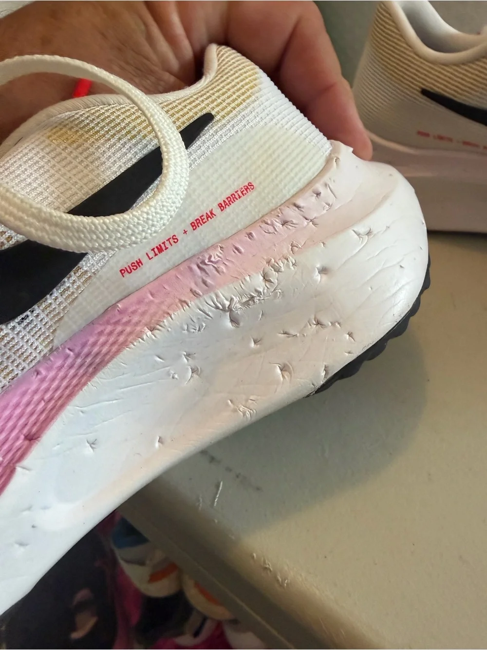 Nike women’s size 7 Zoom Fly multi color dog tooth marks